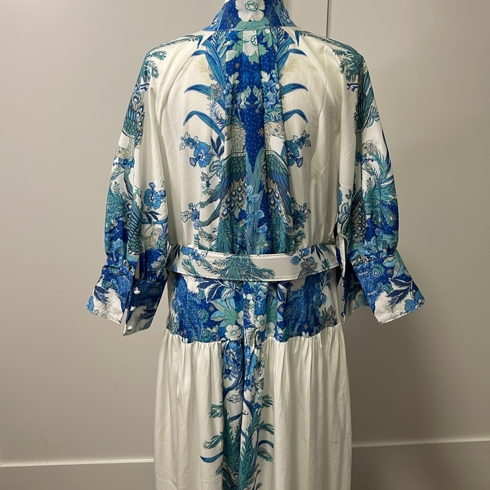 Chic Floral Maxi Dress with Belt - Picture 7 of 8